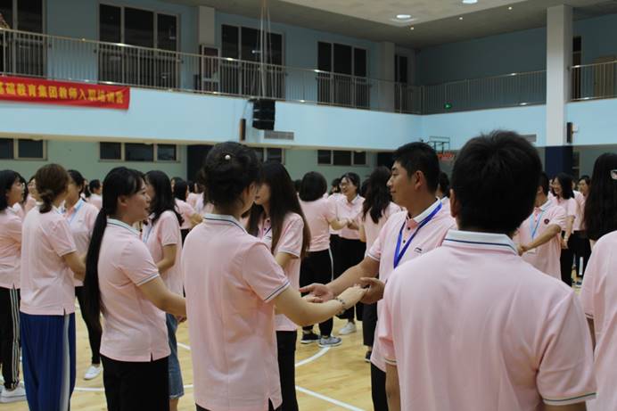 说明: G:\8.10\8.10\IMG_2569.JPG 说明: G:\8.10\8.10\IMG_2569.JPG
